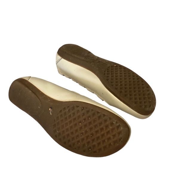 Marks & Spencer Footglove Flats - Picture 4 of 4